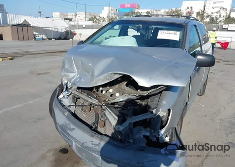 2002 Toyota Sienna Ce из США, поврежденный, VIN 4T3ZF19C02U470083